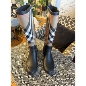 BURBERRY SIMEON BLACK RUBBER BEIGE CHECK LOGO KNEE HIGH RAIN BOOTS US 8.5EU 39